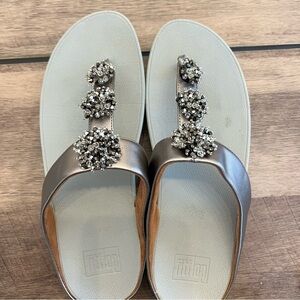 Fitflop comfort sandals size 10 barely worn excellent condition.,